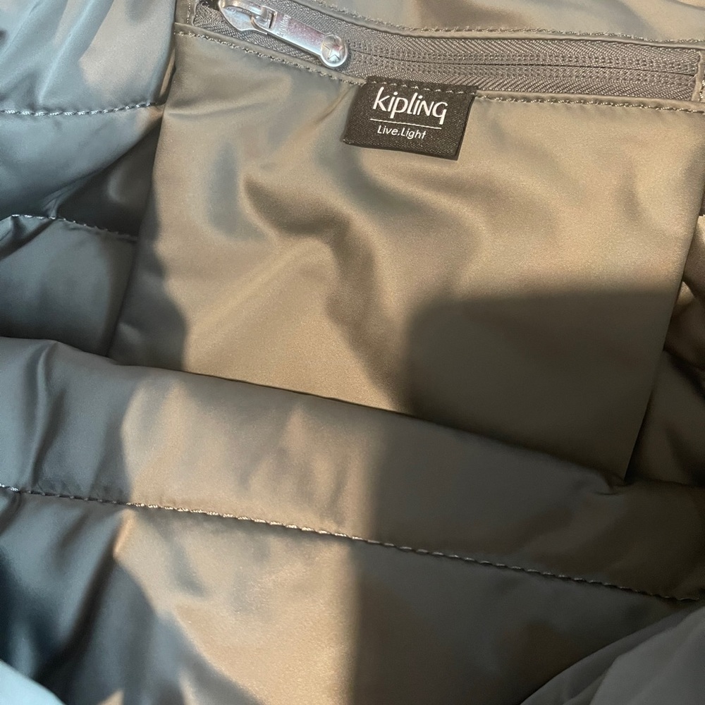 Kipling - Picture 4 of 6